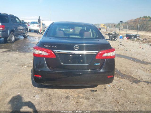 Nissan Sentra S Image 2