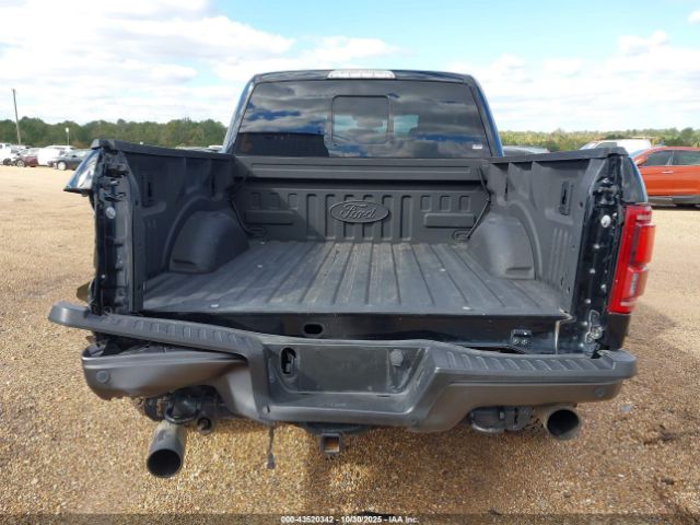 Ford F-150 Raptor Image 10