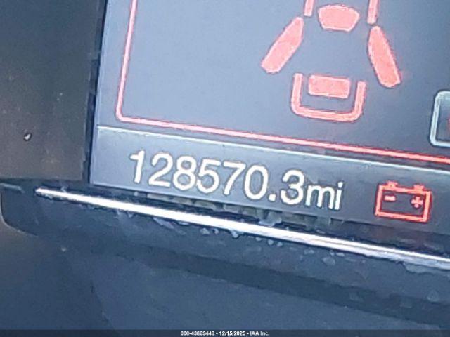 Ford Explorer Limited Image 13