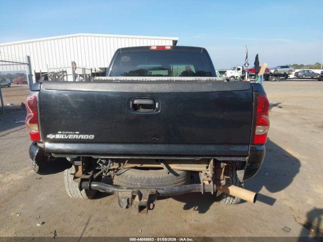 Chevrolet Silverado 2500 Lt3 Image 12