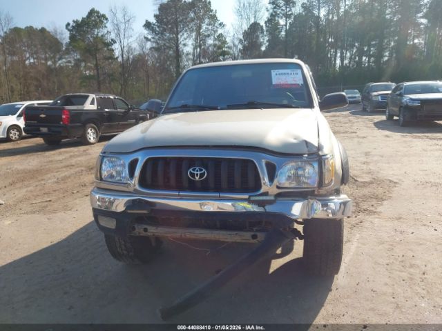 Toyota Tacoma Prerunner Image 3
