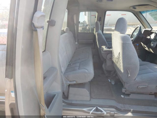 Chevrolet C1500 Fleetside Image 9