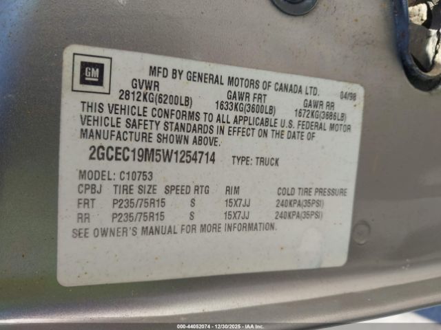 Chevrolet C1500 Fleetside Image 5