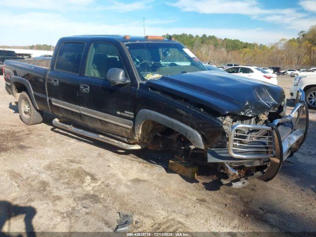  Salvage Chevrolet Silverado 2500