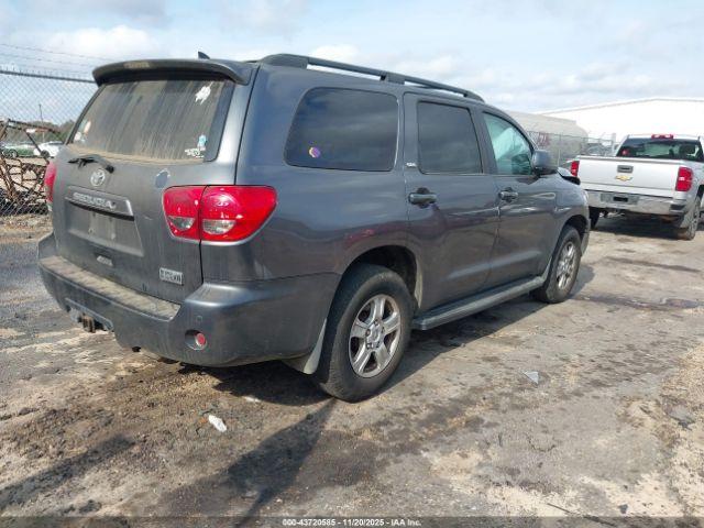 Toyota Sequoia Sr5 5.7l V8 Image 6