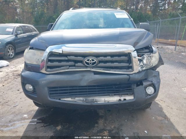 Toyota Sequoia Sr5 5.7l V8 Image 4