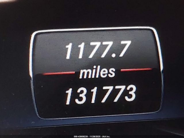 Mercedes-Benz M-Class Image 13