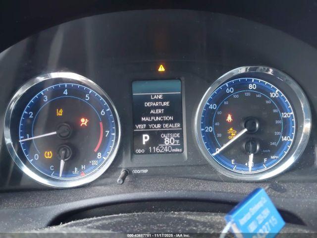 Toyota Corolla Le Image 9