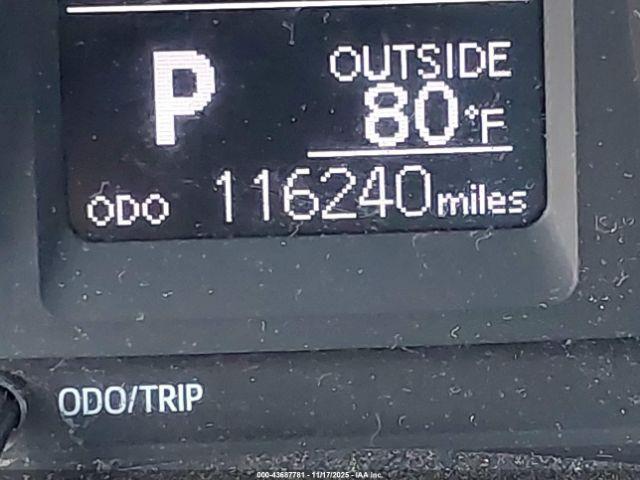 Toyota Corolla Le Image 4