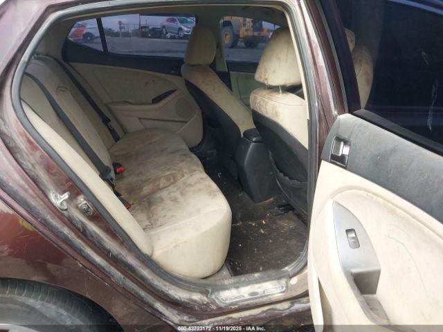 Kia Optima Lx Image 15