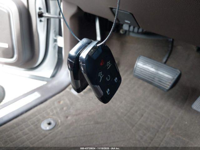 Chevrolet Tahoe Premier Image 12