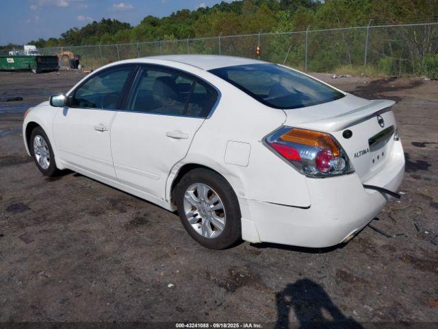 Nissan Altima 2.5 S Image 11