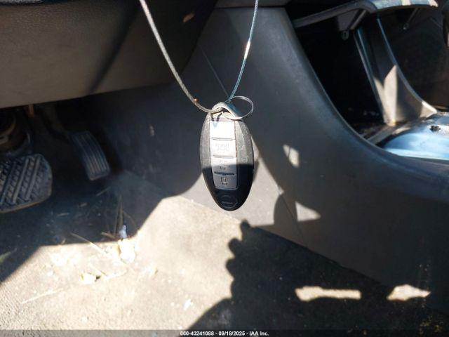 Nissan Altima 2.5 S Image 10