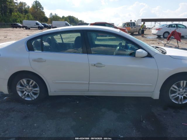 Nissan Altima 2.5 S Image 16