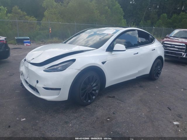 Tesla Model Y Performance Dual Motor All-wheel Drive Image 15