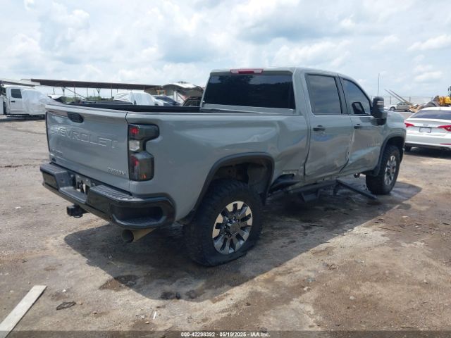 Chevrolet Silverado 2500 Image 8