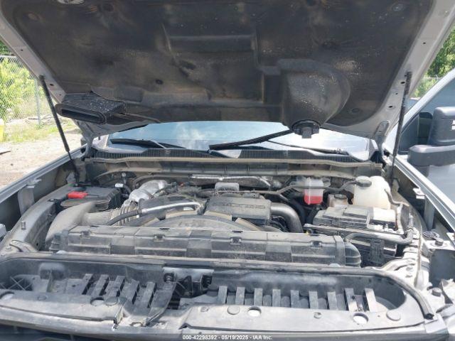 Chevrolet Silverado 2500 Image 15