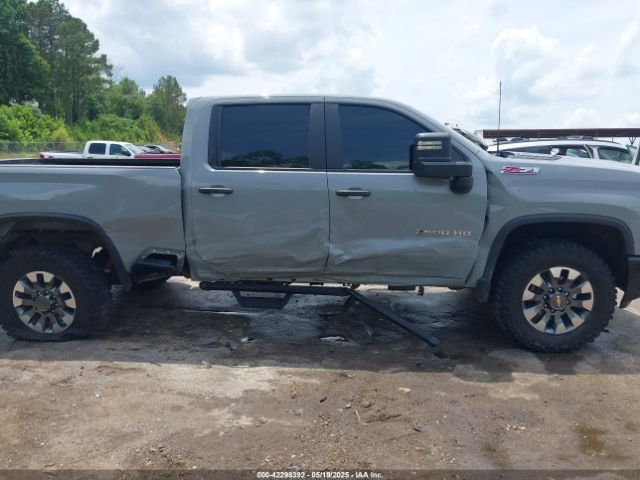 Chevrolet Silverado 2500 Image 3