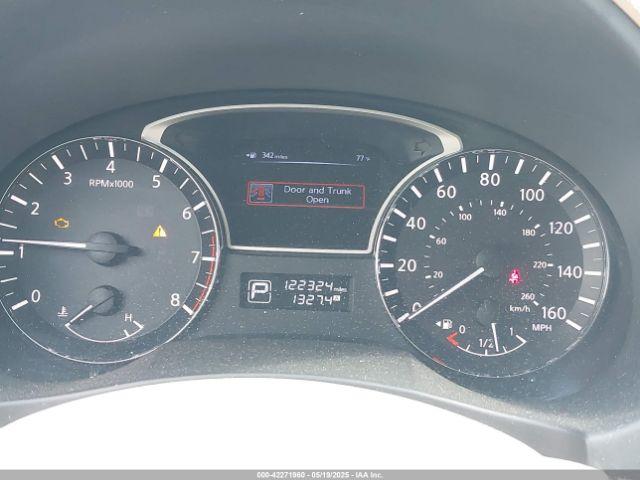 Nissan Altima 2.5 S Image 4