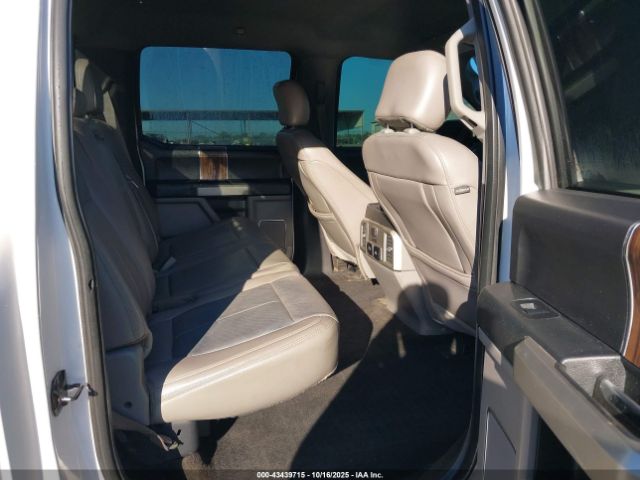 Ford F-150 Lariat Image 15