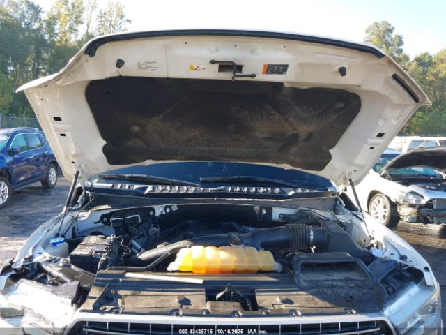 Ford F-150 Lariat Image 2