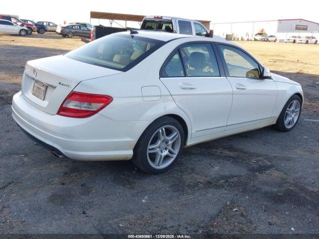 Mercedes-Benz C-Class Luxury 4matic Image 9