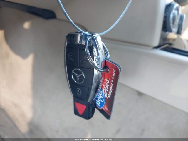 Mercedes-Benz C-Class Luxury 4matic Image 14