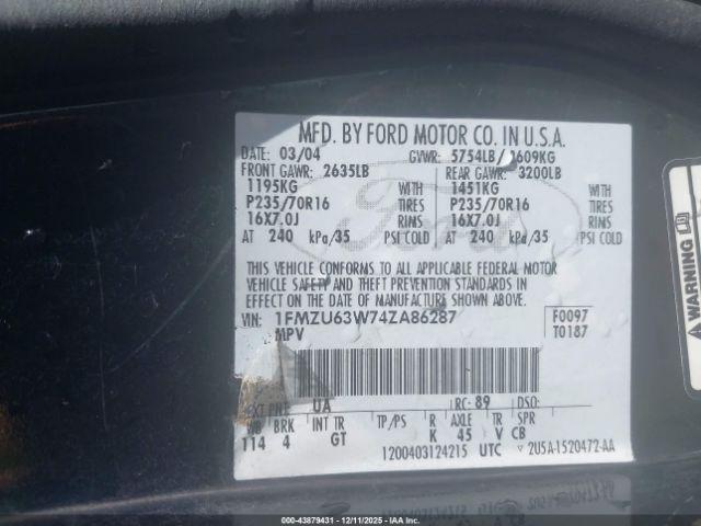 Ford Explorer Xlt Image 16