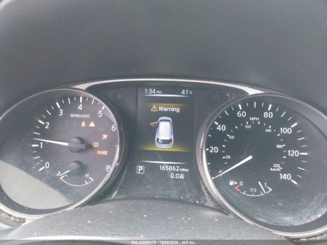 Nissan Rogue S Image 6