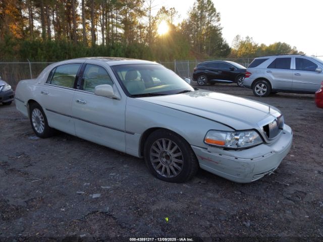 Lincoln Towncar Ultimate Image 1