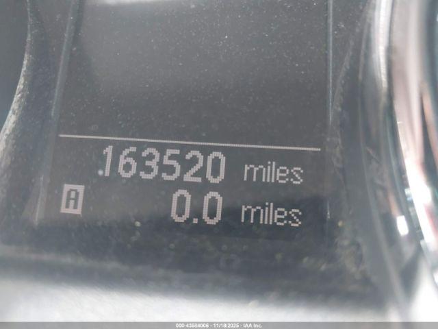 Nissan Rogue S Image 5