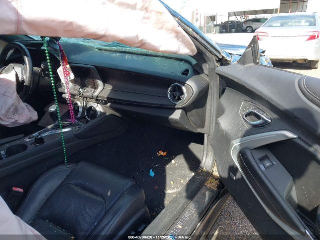 Chevrolet Camaro 2lt Image 8