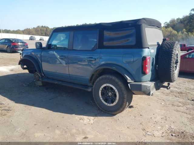 Ford Bronco Outer Banks Image 6