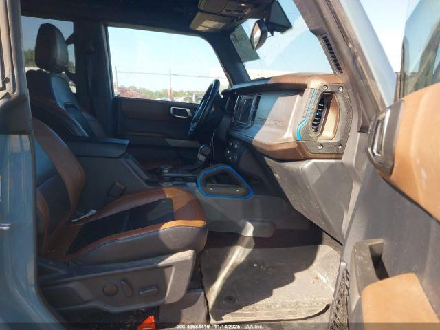 Ford Bronco Outer Banks Image 3