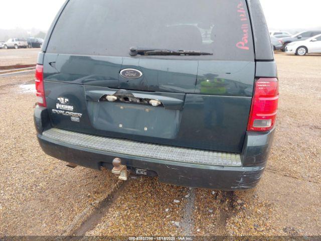 Ford Explorer Xlt Image 11