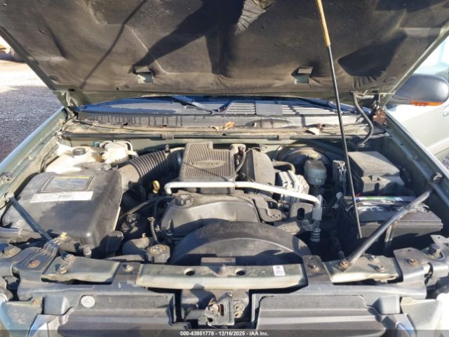 GMC Envoy XL Slt Image 2