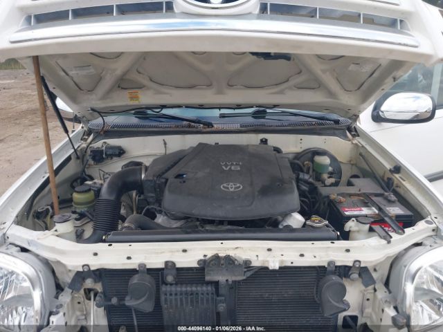 Toyota Tundra Sr5 Image 11