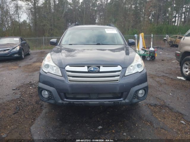 Subaru Outback 2.5i Premium Image 16