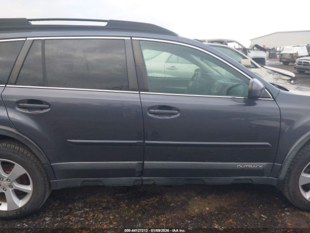 Subaru Outback 2.5i Premium Image 8
