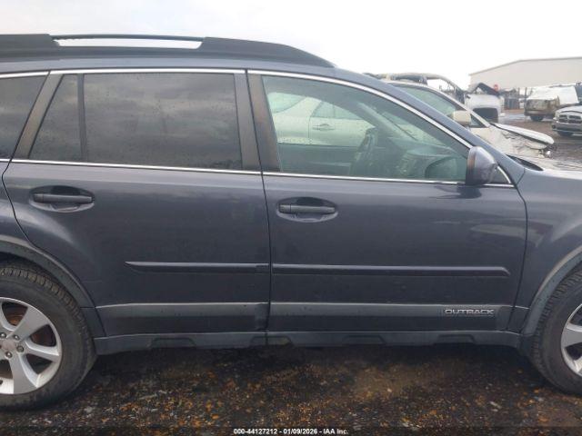 Subaru Outback 2.5i Premium Image 8